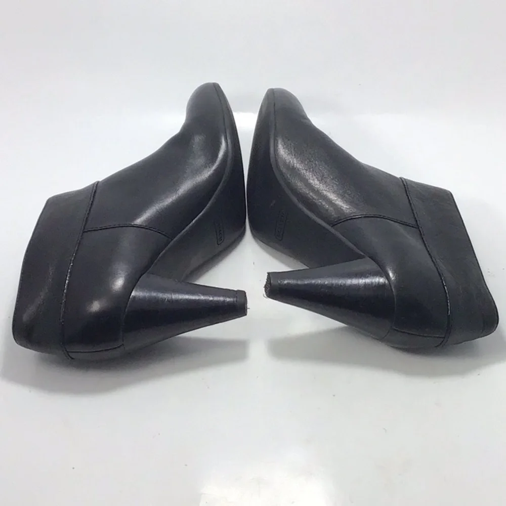 Coach Alexie Matte Calf Ankle Boots Size 7.5 B.
